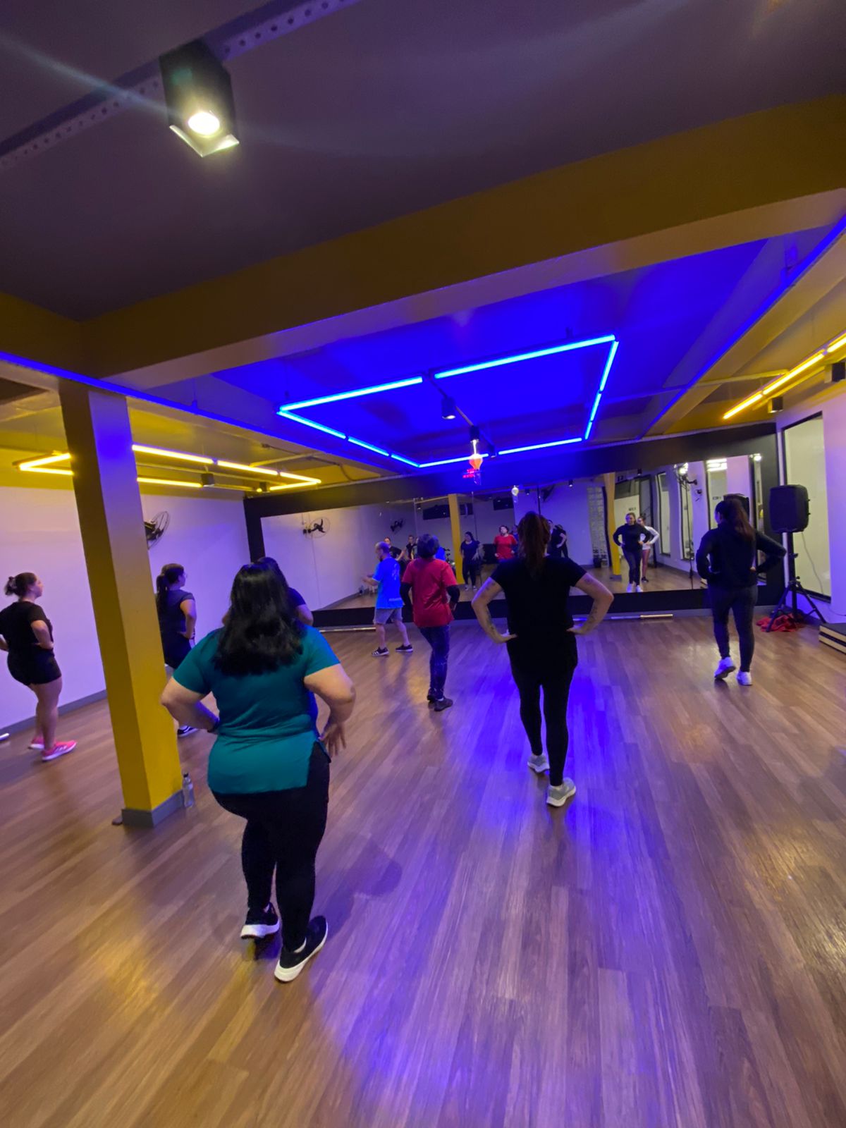 Academia Paranaguá - Instalações